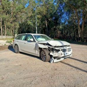 BMW 3 TOURING 2.0 320 D de 2012 – Viatura Salvada 